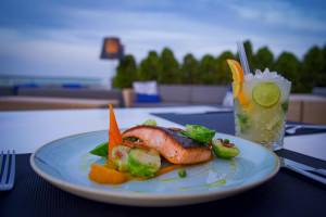 Sky Bar 25