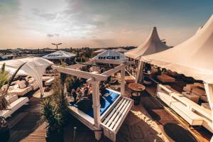 Deck5 Rooftop Beach Bar