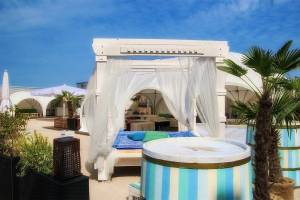 Deck5 Rooftop Beach Bar