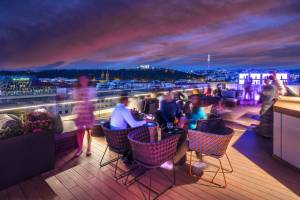 Cloud 9 Sky Bar & Lounge