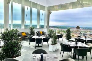 Aureole Fusion Restaurant And Lounge